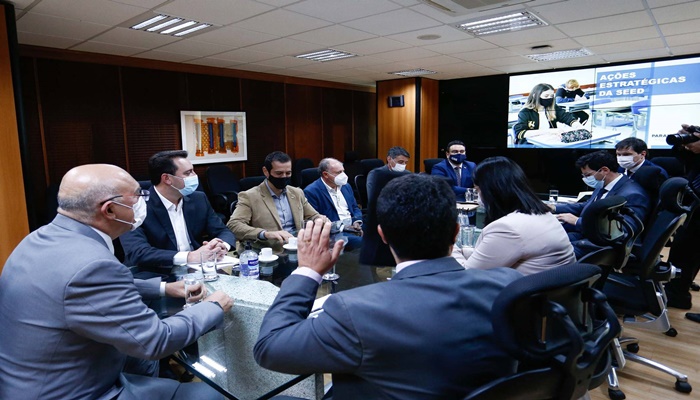 Ministério da Educação avalia modelo implantado no Paraná como case de sucesso