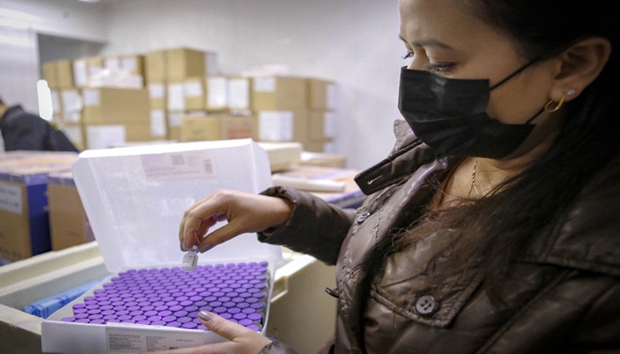 Paraná recebe 79,5 mil vacinas nesta quarta-feira; mais 87 mil chegam na quinta