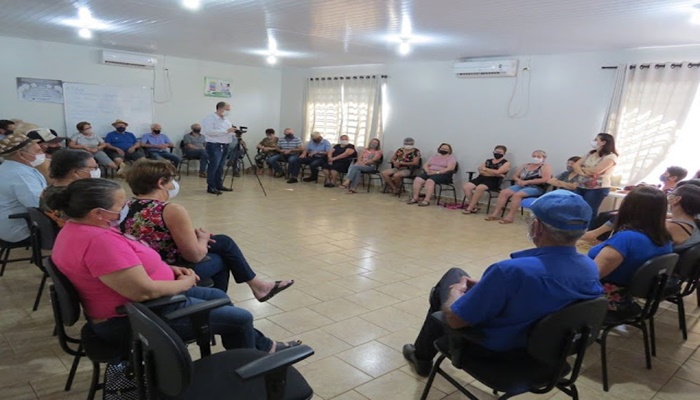 Rio Bonito - Com apoio da Secretaria de Assistência Social e CRAS, clube da terceira idade reoma aos poucos suas atividades