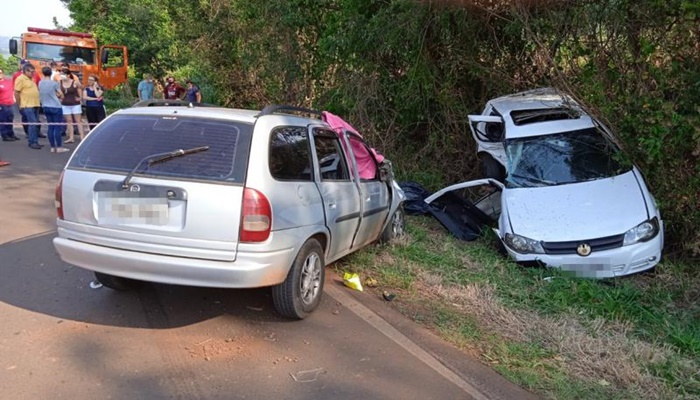 Acidente envolvendo veículo Golf de Rio Bonito do Iguaçu deixa 2 vítimas fatais
