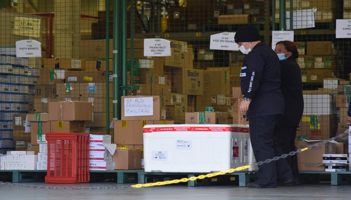 Ministério da Saúde encaminha 158 mil vacinas contra a Covid-19 ao Paraná nesta quinta