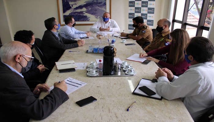 Governo e entidades discutem estratégias para aumentar a segurança de turistas