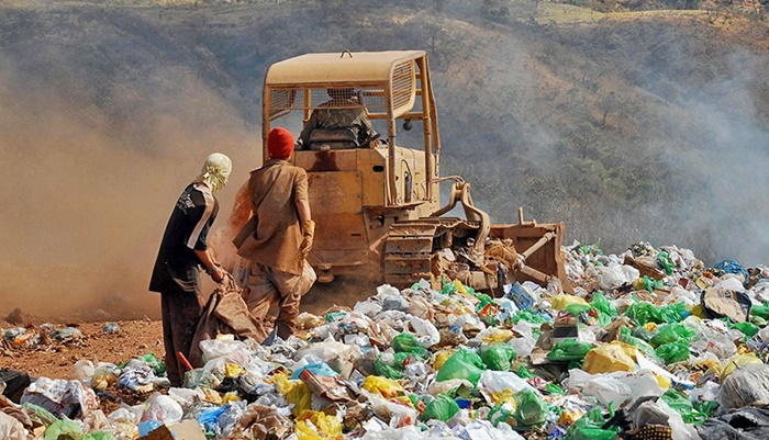 Quase todo lixo produzido no Brasil não é reciclado