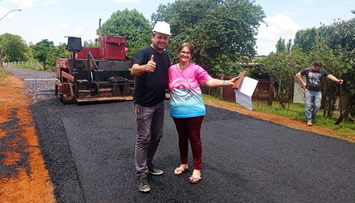 Quedas do Iguaçu - Vila Rural Novo Horizonte recebe asfalto da prefeitura 