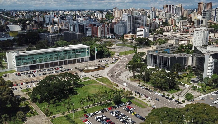 Governador assina decreto que institui calendário de feriados e pontos facultativos de 2022