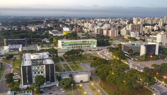 Com nova lei, Governo oficializa serviço público de loteria do Paraná