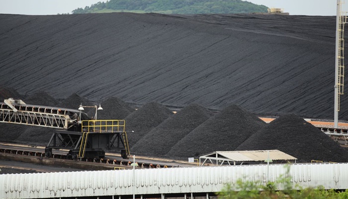 Sancionada lei que prorroga funcionamento de térmicas a carvão 