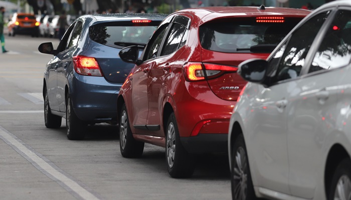 Prazo para pagamento à vista ou da 1ª parcela do IPVA de placas com finais 3 e 4 vence nesta terça