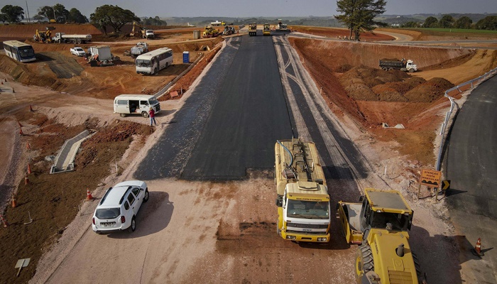 Com investimentos de R$ 1,1 bilhão, Estado vai entregar 250 km de obras rodoviárias em 2022