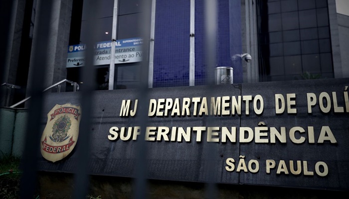 PF faz operação contra fraudes na concessão de benefícios do INSS