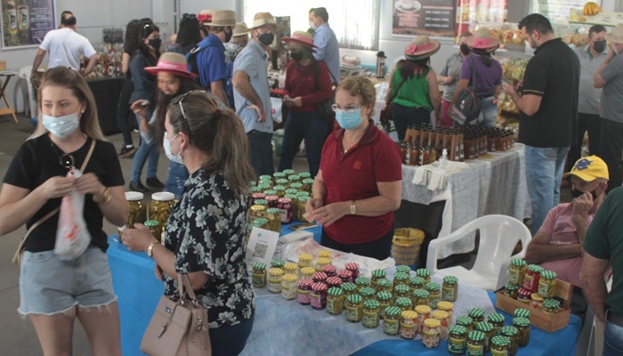 Barracão da Agroindústria do Show Rural incentiva a produção regional de alimentos 