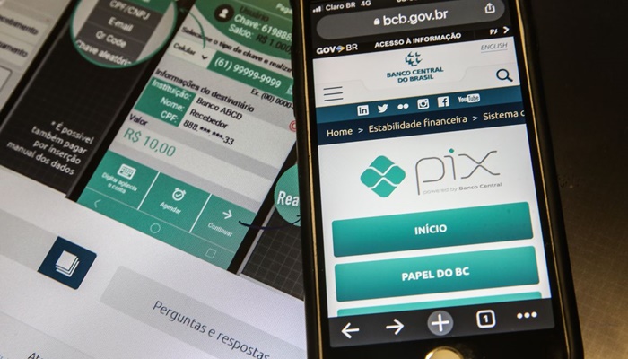Vazamentos do PIX vão acontecer com frequência, diz presidente do BC
