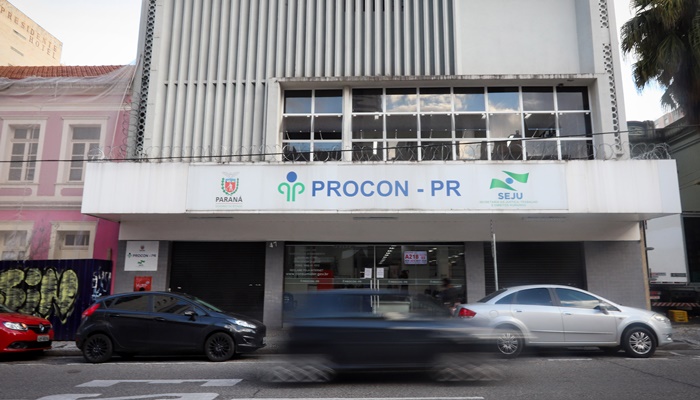 Empresas de telefonia e bancos lideraram atendimentos no Procon-PR em 2021 