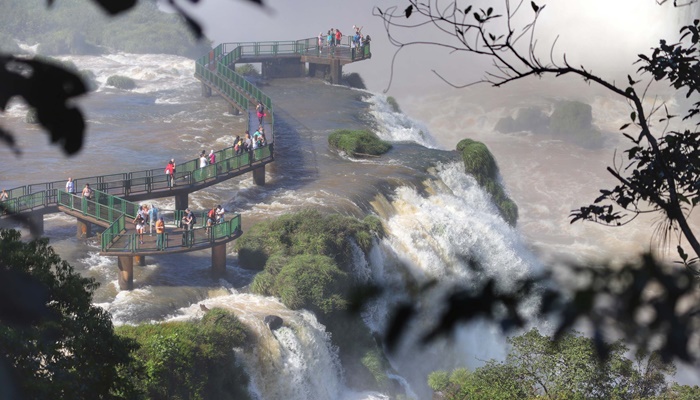 Leilão do Parque Nacional do Iguaçu reforça potencial turístico do Paraná, diz governador