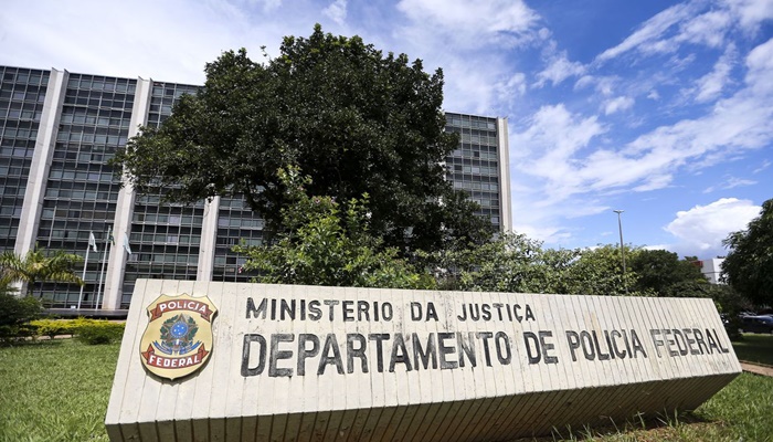 PF combate grupos investigados por tráfico internacional de cocaína