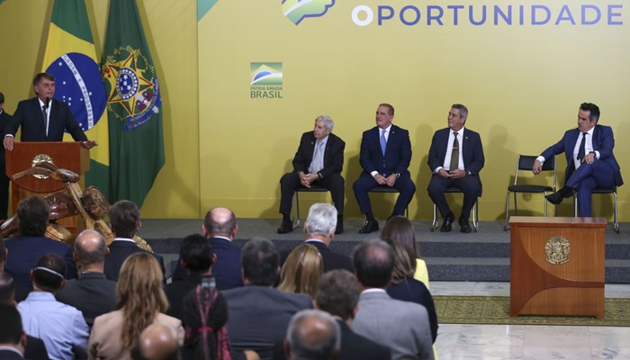 Governo publica medida provisória para regulamentar o trabalho remoto