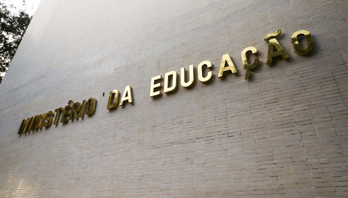 Comissão de Educação discute CPI para investigar denúncias no MEC