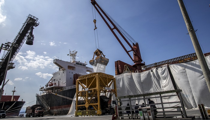 Portos de Paranaguá e Antonina têm alta de 9,4% no volume de carga no primeiro trimestre 