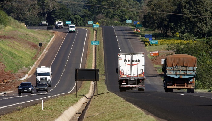 Paraná prepara fiscalização de cargas pesadas com balanças nas rodovias estaduais 