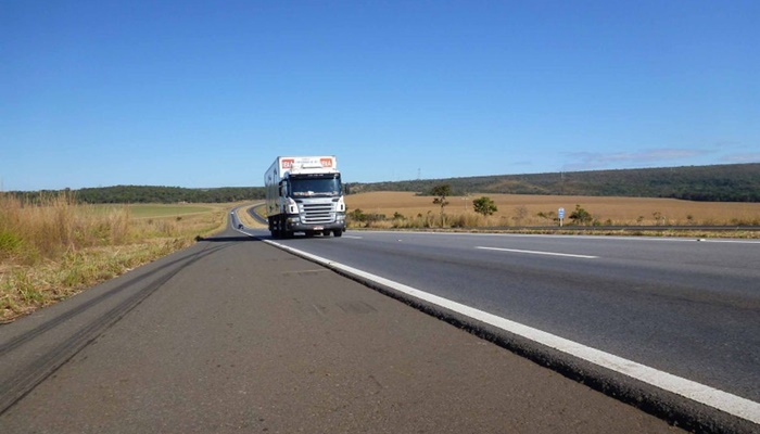 STF adia conclusão de julgamento sobre acordo coletivo no transporte