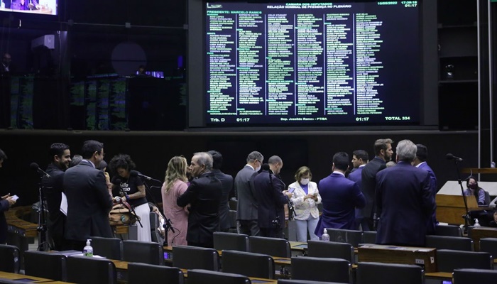 Câmara aprova dispensa de autorização para plantio de espécie nativa