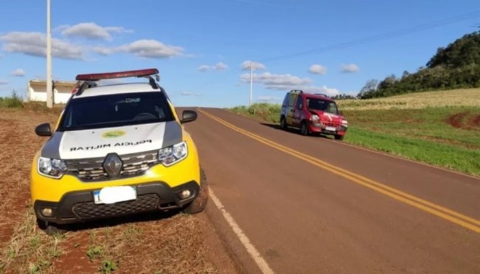 Três Barras - Veículo Doblo colide contra viatura da PM