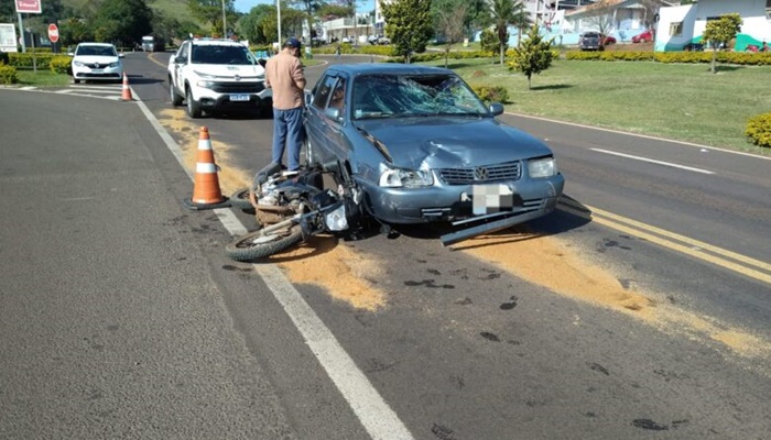 Nova Laranjeiras – Uma pessoa fica ferida em colisão na BR 277