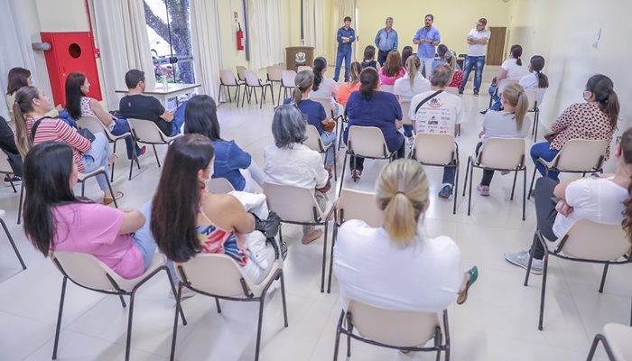 Laranjeiras - Prefeitura equipara salário de profissionais da saúde ao piso nacional