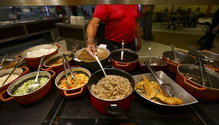 Nova lei altera regras sobre auxílio-alimentação e teletrabalho