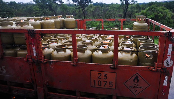 Petrobras reduz preço do gás de cozinha em 6%