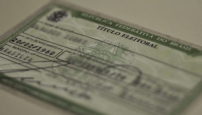 Termina prazo para tirar versão impressa do título eleitoral