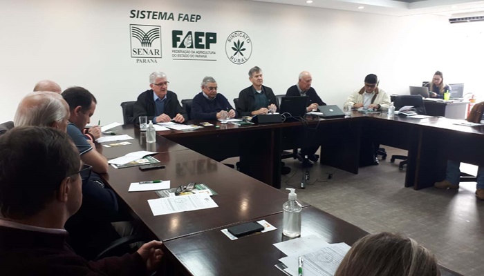 Paraná e demais estados do Sul discutem incentivo às exportações de produtos do leite