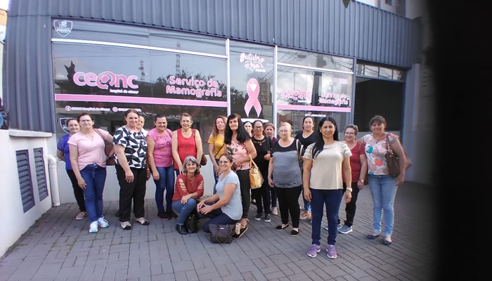 Nova Laranjeiras - Mulheres do Campo do Bugre realizam em Cascavel exames de mamografia