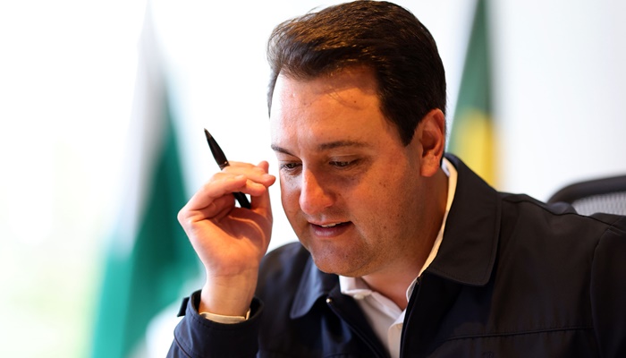  Governador anuncia antecipação do 13º salário e da folha de dezembro dos servidores