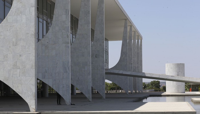 Entenda como funciona a transição de governo