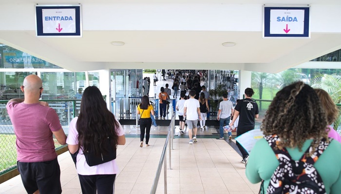 Enem começa domingo com prova de redação