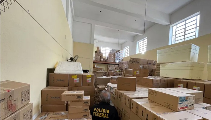 Anvisa e Polícia Federal fazem operação contra remédios falsificados