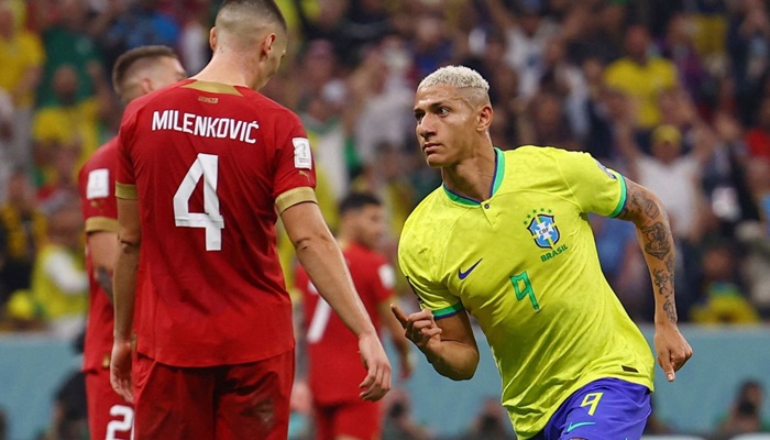 Richarlison decide e Brasil inicia Copa com vitória sobre a Sérvia