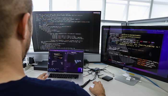 Governo do Paraná e startup DIO ofertam 10 mil bolsas em cursos de tecnologia