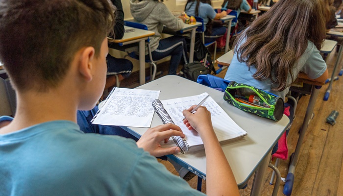 Educação aplica nesta semana última Prova Paraná do ano a todos os alunos da rede estadual