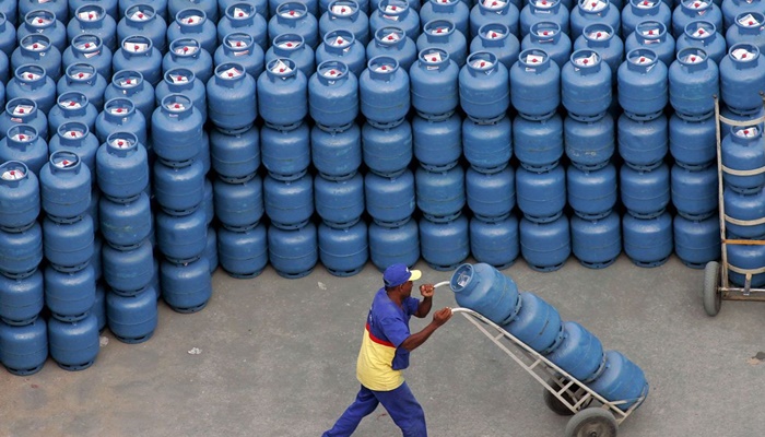 Petrobras reduz preço do gás de cozinha em 9,7% para distribuidoras