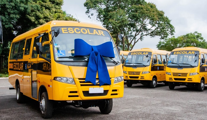 Laranjeiras - Cidade recebe ônibus escolar para transporte de alunos