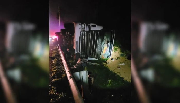 Gestante fica ferida em acidente com ambulância