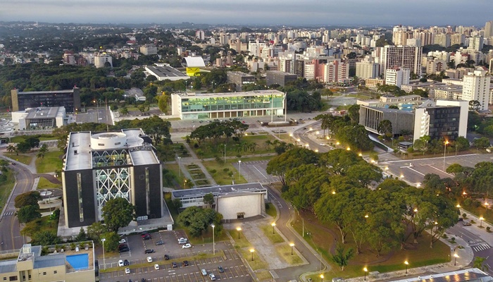  Governador sanciona reforma administrativa para a próxima gestão