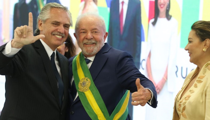 Lula vai estrear agenda internacional com viagem à Argentina