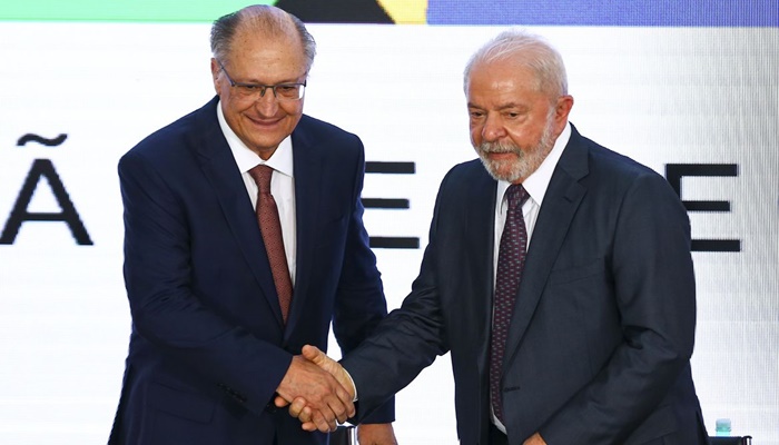 Reforma tributária é fundamental à reindustrialização, diz Alckmin