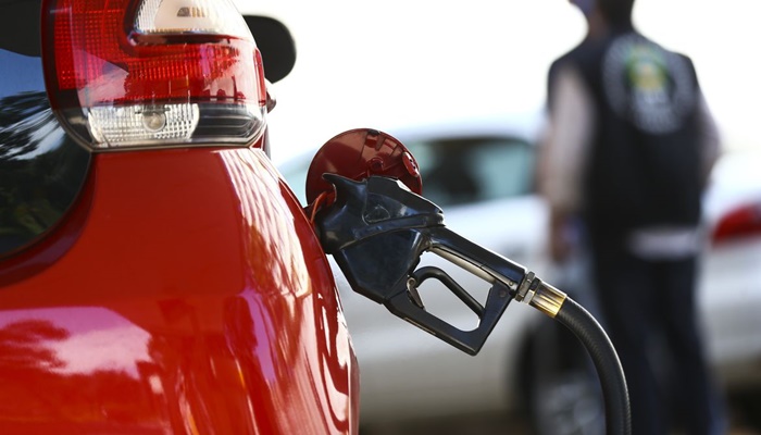 MJ pede explicações a postos sobre aumento de preços da gasolina