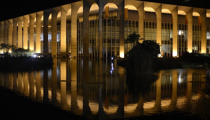 Brasil volta a integrar a Celac; entenda o que é o bloco regional