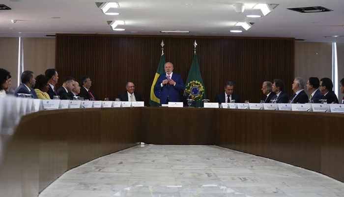 Quem fizer algo errado será convidado a deixar o governo, diz Lula