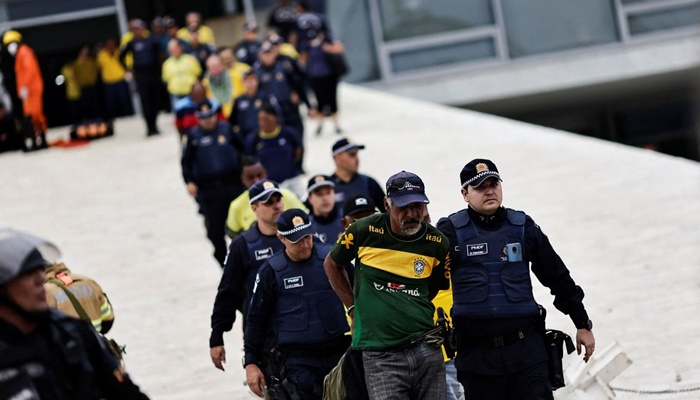 Pasta dos Direitos Humanos monitora situação de presos após ataques 
